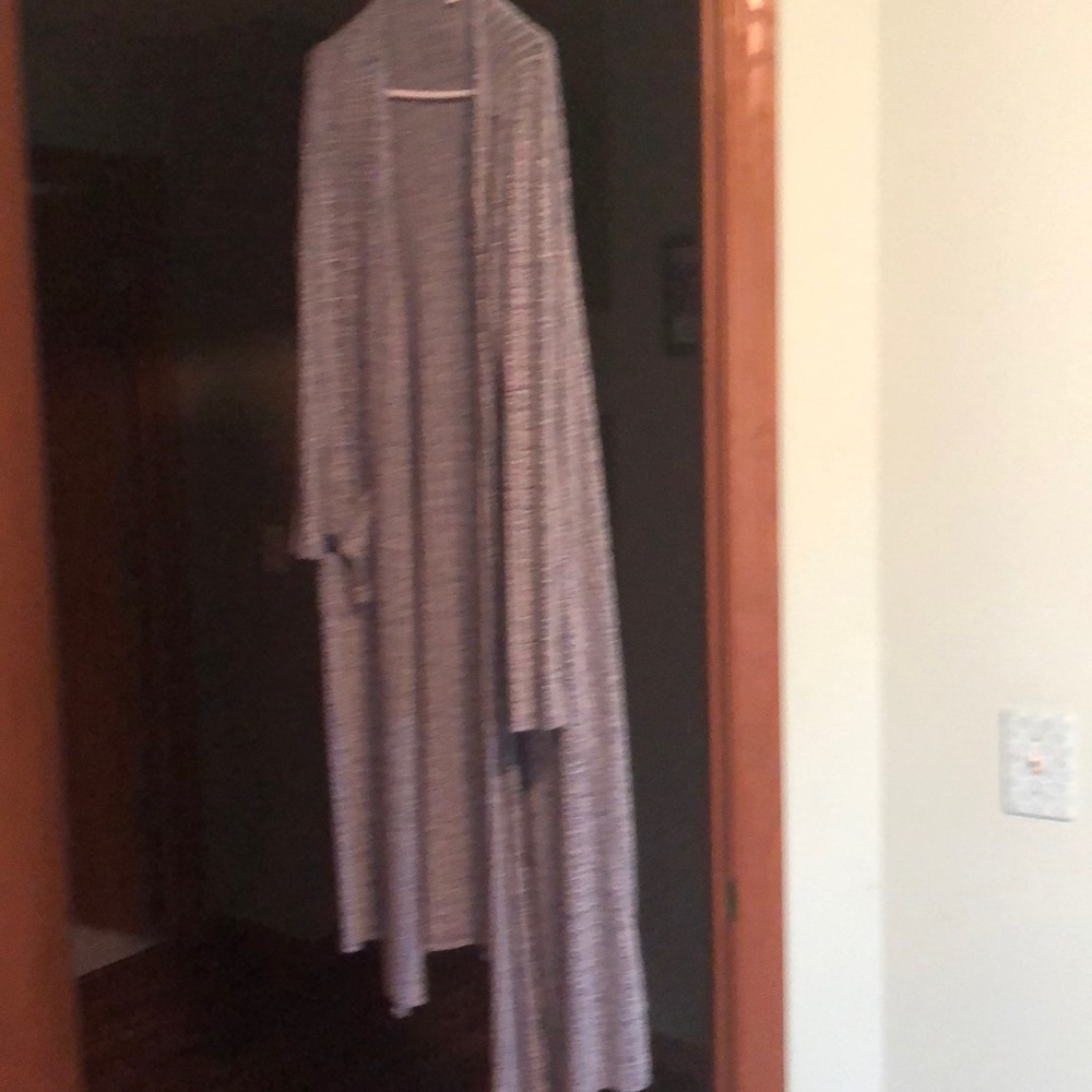 Lularoe - Picture 2 of 5